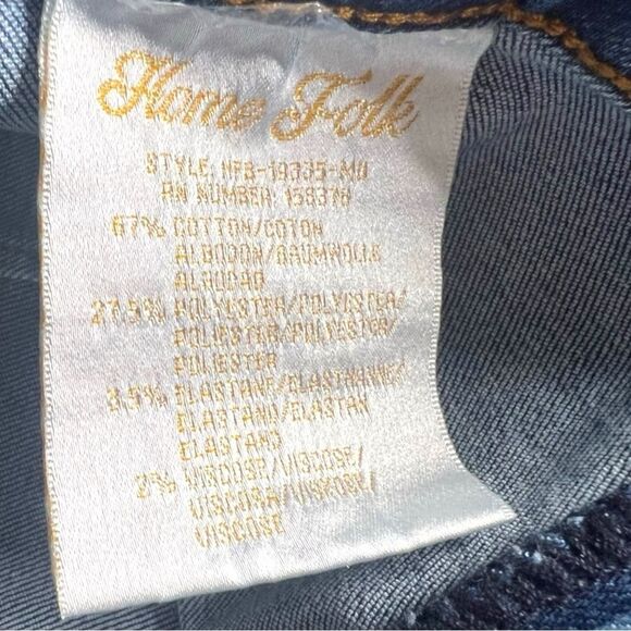 HomeFolk/L&B Dark Wash Distressed Knee Flare Jeans NWT - Picture 13 of 14